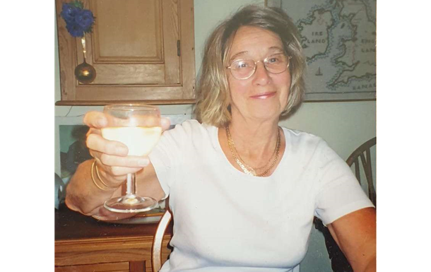 Mette Andrews